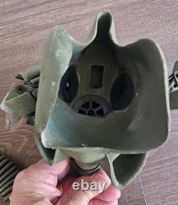 Military Pilot Flight Helmet CAL-MIL Model AD10P0B9B Sz 7-71/8 With Oxygen Mask