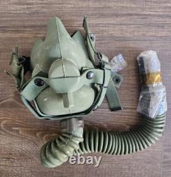 Military Pilot Flight Helmet CAL-MIL Model AD10P0B9B Sz 7-71/8 With Oxygen Mask