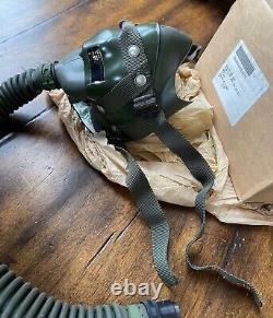 NOS MS22001 PILOT FLIGHT HELMET OXYGEN MASK Dated 84 to 88