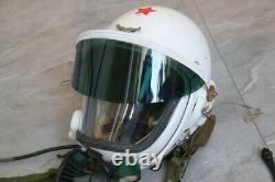 ORIGINAL HIGH ALTITUDE MIG-21 FIGHTER PILOT FLIGHT HELMET (1#/LARGEST)No. 0311141