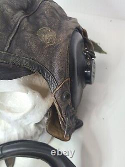 ORIGINAL WWII US ARMY AIR FORCE LEATHER PILOT FLIGHT HELMET withReceiver & Goggle