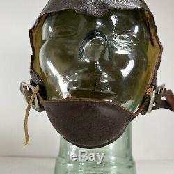 Original WW2 Navy Pilot Flight Leather Helmet NAF 1092 Slote & Klein NOM-37824