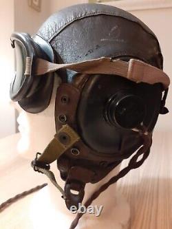 US figther pilot WW II leather helmet with goggles and oxy mask