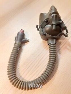 US figther pilot WW II leather helmet with goggles and oxy mask