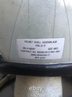 USMC HGU-33 fighter pilot flight helmet F-4, F-18, Harrier AV-8, size medium USMC HGU-33 fighter pilot flight helmet F-4, F-18, Harrier AV-8, size medium