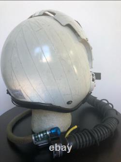 USMC HGU-33 fighter pilot flight helmet F-4, F-18, Harrier AV-8, size medium USMC HGU-33 fighter pilot flight helmet F-4, F-18, Harrier AV-8, size medium