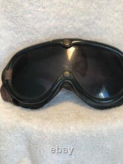 WW2 USN Pilots Leather Flight Helmet and Poloroid Flight Goggles